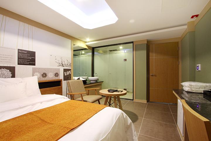 Suwon Orsay Business Hotel Eksteriør billede