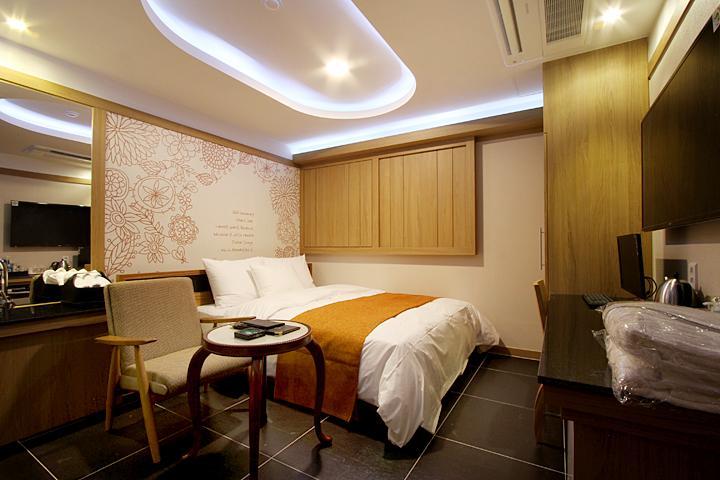 Suwon Orsay Business Hotel Eksteriør billede