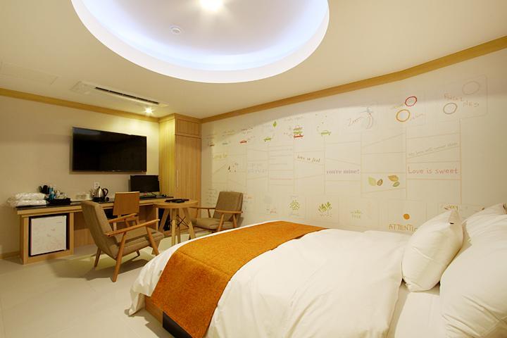 Suwon Orsay Business Hotel Eksteriør billede
