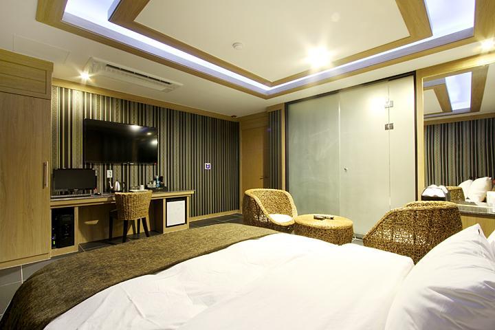 Suwon Orsay Business Hotel Eksteriør billede