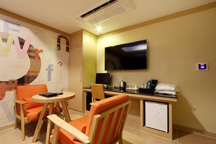 Suwon Orsay Business Hotel Eksteriør billede