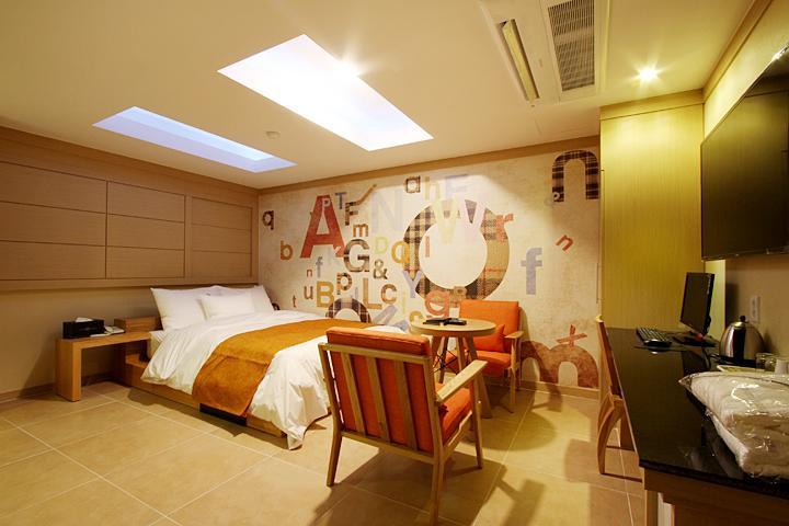 Suwon Orsay Business Hotel Eksteriør billede
